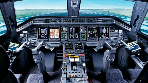 Legacy_Corporate_Jet_Honeywell_Avionics
